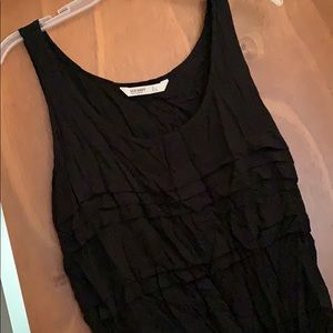 Old Navy black ruffle tank size large